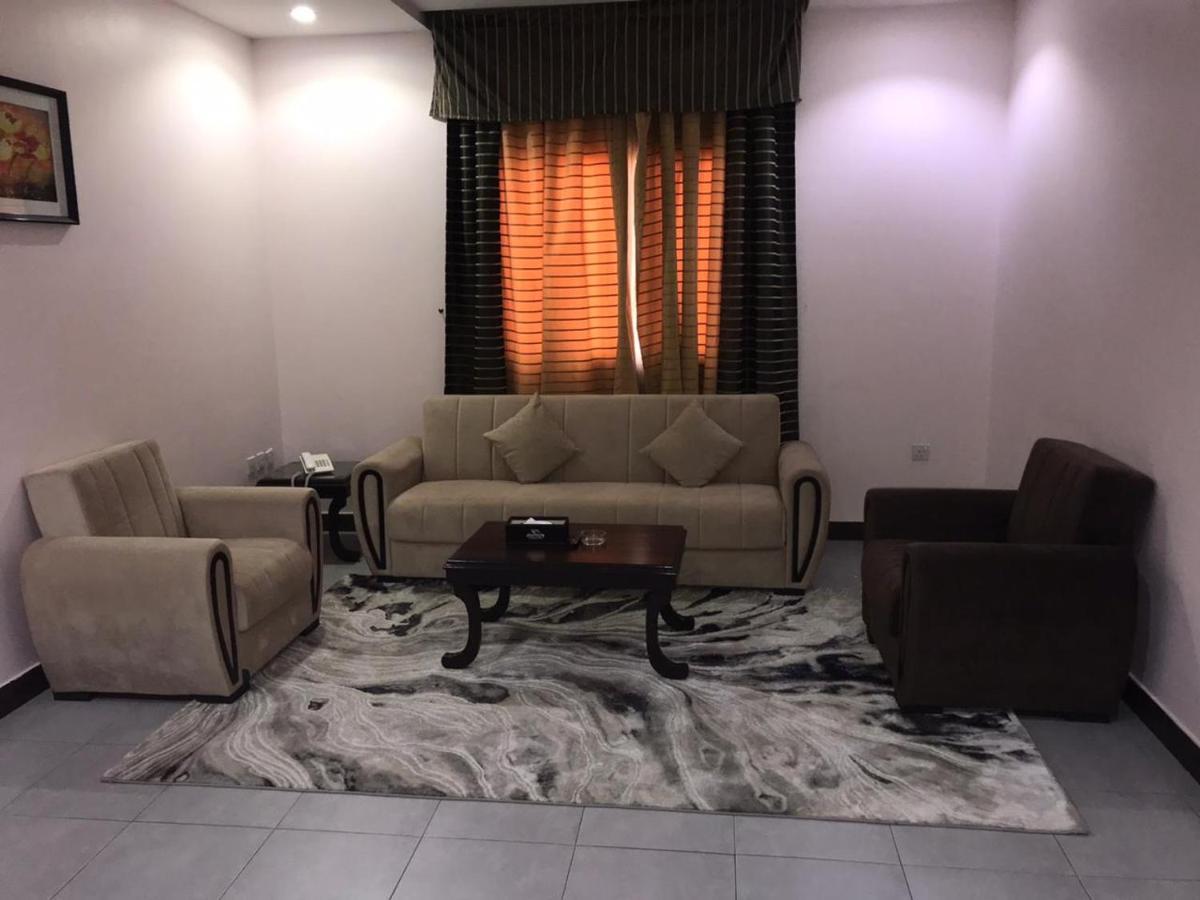 واحة النفل للشقق المخدومة -المصيف Wahat Al Nafil -Almasif- Serviced Apartments Ер-Ріяд Екстер'єр фото
