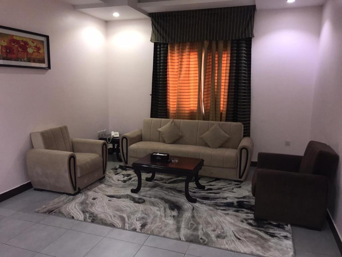 واحة النفل للشقق المخدومة -المصيف Wahat Al Nafil -Almasif- Serviced Apartments Ер-Ріяд Екстер'єр фото
